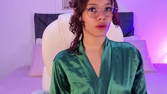 sara sharma  online show from 09/23/25, 02:09