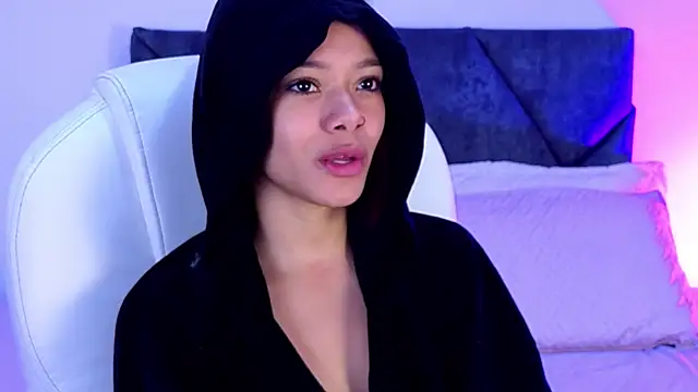 sara sharma  online show from 10/03/25, 02:36