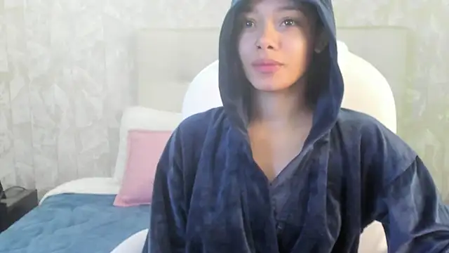 sara sharma  online show from 10/22/25, 04:40