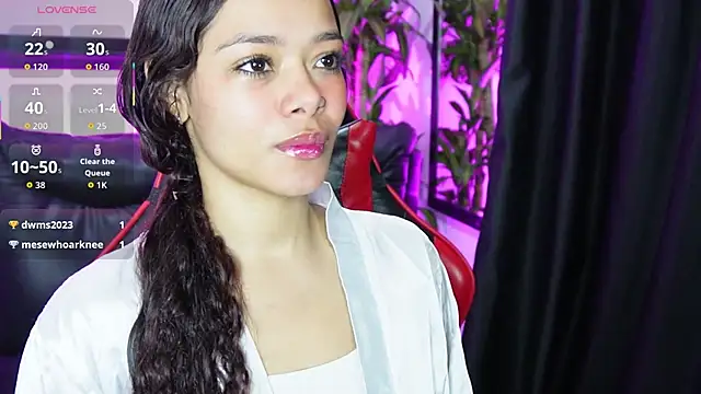 sara sharma  online show from 12/19/25, 02:24