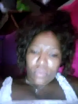 Snapshot of Coco_Nile chatting on 02/21/25, 03:54 Coco Nile online show from 02/21/25, 03:54