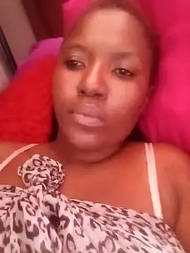 Snapshot of Coco_Nile chatting on 02/23/25, 11:33 Coco Nile online show from 02/23/25, 11:33
