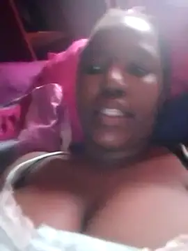 Snapshot of Coco_Nile chatting on 03/16/25, 02:55 Coco Nile online show from 03/16/25, 02:55
