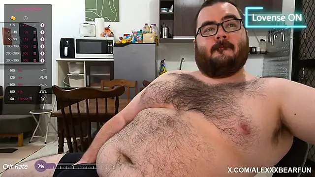 Snapshot of alexxxbear chatting on 03/21/25, 02:39 alexxxbear online show from 03/21/25, 02:39