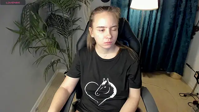 Lika 0ne online show from 11/19/25, 12:05