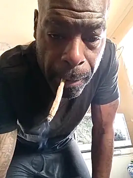 Snapshot of birdg chatting on 02/22/26, 02:04 birdg online show from 02/22/26, 02:04