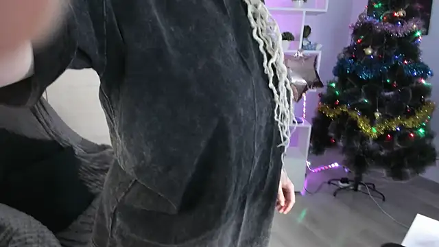 HoneySallyMoore online show from 12/21/24, 01:47