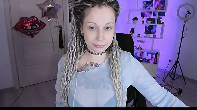 HoneySallyMoore online show from 10/09/25, 05:44