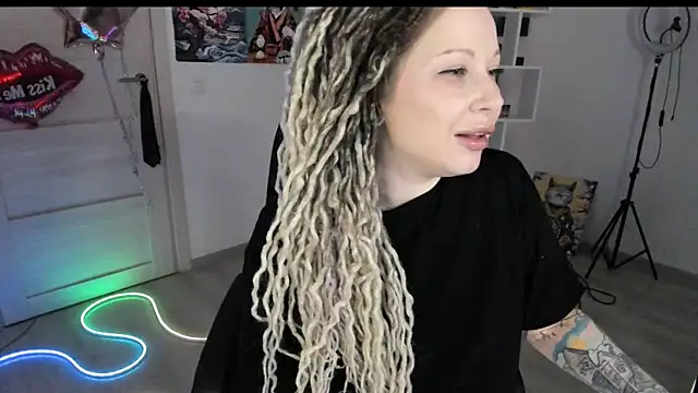 HoneySallyMoore online show from 03/06/26, 07:10