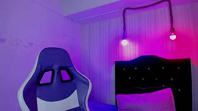 nicky angel1 online show from 10/22/25, 06:40