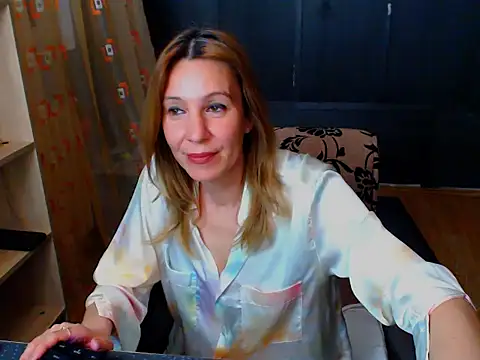 Snapshot of hannaha chatting on 03/27/26, 07:24 hannaha online show from 03/27/26, 07:24