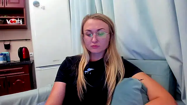 your Goddess Eva online show from 09/12/25, 06:41