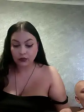 Snapshot of Greta_Tamar chatting on 11/12/25, 06:14 Greta Tamar online show from 11/12/25, 06:14