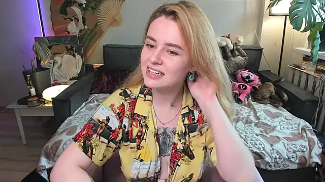Alexa Pirs online show from 04/30/26, 01:50