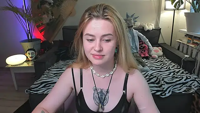 Alexa Pirs online show from 06/29/26, 03:01