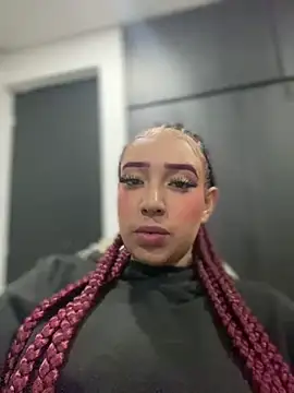 Scarlett-LS online show from 02/13/25, 01:29