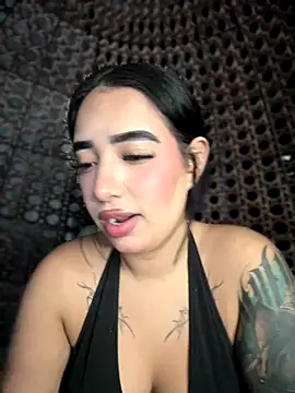 Scarlett-LS online show from 10/22/25, 02:01