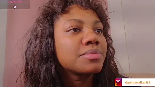 Snapshot of Daphnewalker__ chatting on 03/22/26, 10:35 Daphnewalker online show from 03/22/26, 10:35