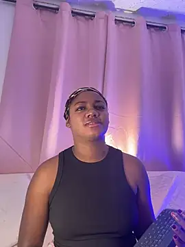 Daphnewalker   online show from 06/28/26, 11:49