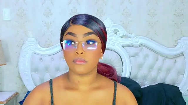 TianahGlow online show from 11/20/25, 08:30