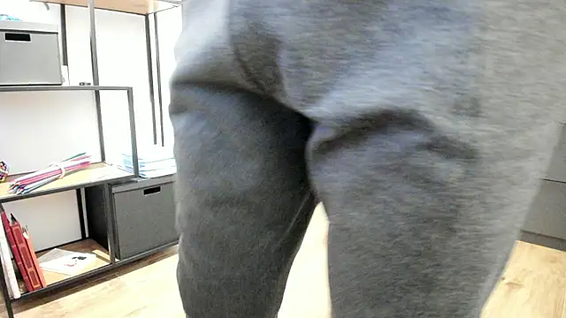 Snapshot of molicaremolicare chatting on 02/09/26, 04:44 molicaremolicare online show from 02/09/26, 04:44