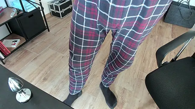 Snapshot of molicaremolicare chatting on 02/10/26, 03:38 molicaremolicare online show from 02/10/26, 03:38