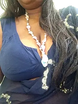 SX-JUHI online show from 11/14/25, 08:40