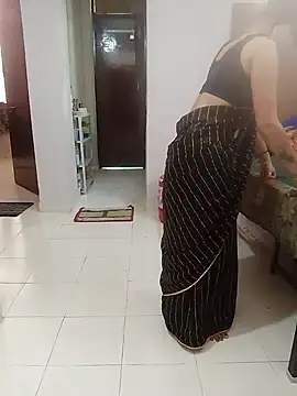 Snapshot of DesiVillageBaby chatting on 03/15/25, 05:52 DesiVillageBaby online show from 03/15/25, 05:52