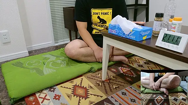 Snapshot of YARASERO-kun chatting on 10/06/25, 12:13 YARASERO-kun online show from 10/06/25, 12:13