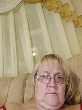 Snapshot of Violet5364 chatting on 12/16/25, 09:09 Violet5364 online show from 12/16/25, 09:09