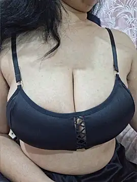 Jassi Does online show from 05/12/26, 09:45