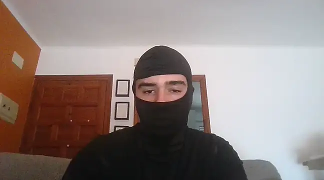 Snapshot of ESCOMOFUC chatting on 02/16/25, 11:27 ESCOMOFUC online show from 02/16/25, 11:27