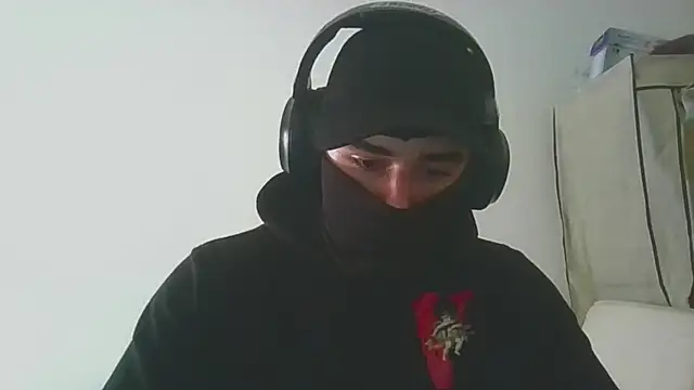 Snapshot of ESCOMOFUC chatting on 03/27/26, 04:18 ESCOMOFUC online show from 03/27/26, 04:18