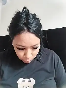 emma purple  online show from 11/24/25, 07:35