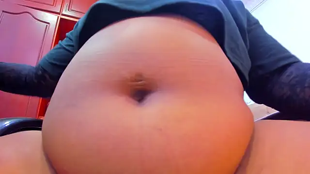 emma purple  online show from 12/17/25, 05:08