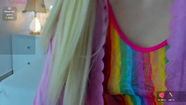 Snapshot of CandieGilson__ chatting on 03/10/25, 06:34 CandieGilson online show from 03/10/25, 06:34