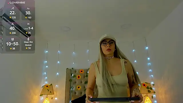 Snapshot of CandieGilson__ chatting on 03/14/25, 12:18 CandieGilson online show from 03/14/25, 12:18