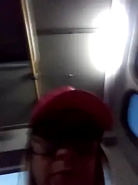 Snapshot of CandieGilson__ chatting on 09/22/25, 10:39 CandieGilson online show from 09/22/25, 10:39