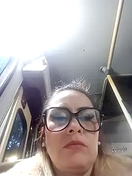 Snapshot of CandieGilson__ chatting on 09/25/25, 10:52 CandieGilson online show from 09/25/25, 10:52