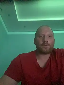 Krzysiekg123 online show from 10/15/25, 05:35