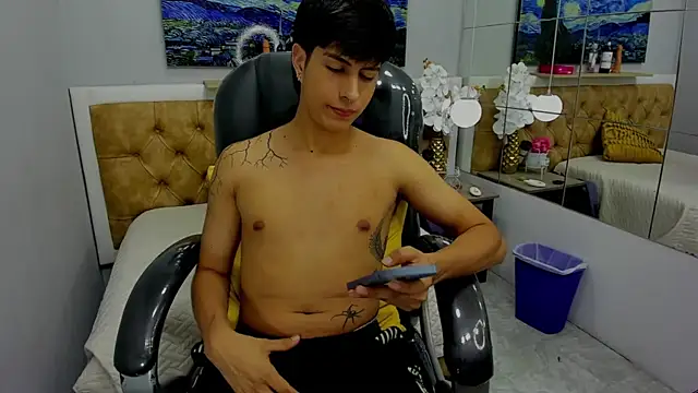 Estiv18  online show from 09/13/25, 01:05