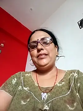 Snapshot of Kiyara8 chatting on 09/12/25, 03:17 Kiyara8 online show from 09/12/25, 03:17