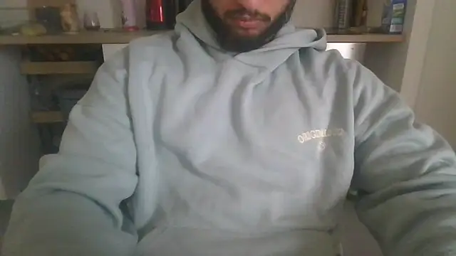 Snapshot of nxnd3525 chatting on 12/15/25, 12:09 nxnd3525 online show from 12/15/25, 12:09