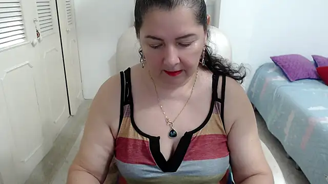 leonela 69 online show from 04/06/26, 12:19