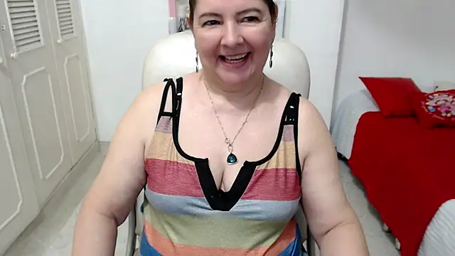 leonela 69 online show from 06/15/26, 02:36