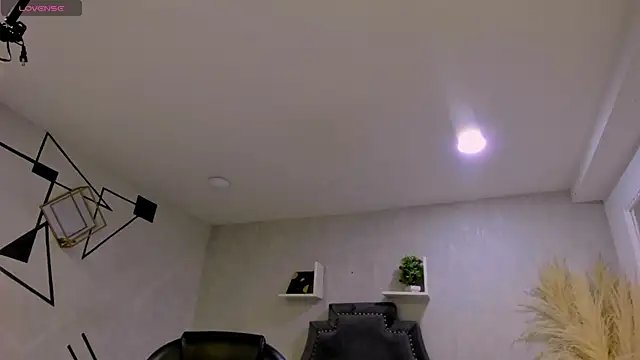 Snapshot of EmiliaRose_ chatting on 01/15/26, 08:34 EmiliaRose online show from 01/15/26, 08:34