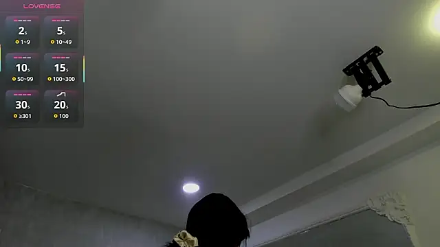 Snapshot of EmiliaRose_ chatting on 02/14/26, 12:24 EmiliaRose online show from 02/14/26, 12:24