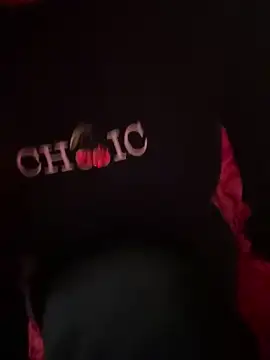 Snapshot of Yaraa3 chatting on 12/18/25, 09:21 Yaraa3 online show from 12/18/25, 09:21