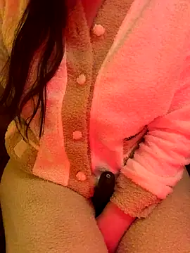 Snapshot of Yaraa3 chatting on 01/07/26, 08:33 Yaraa3 online show from 01/07/26, 08:33