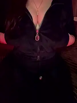 Snapshot of Yaraa3 chatting on 01/09/26, 09:49 Yaraa3 online show from 01/09/26, 09:49